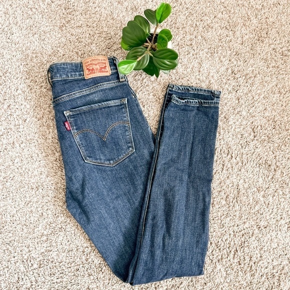 Levi’s Distressed High Rise Skinny Sz 29 - Picture 1 of 10